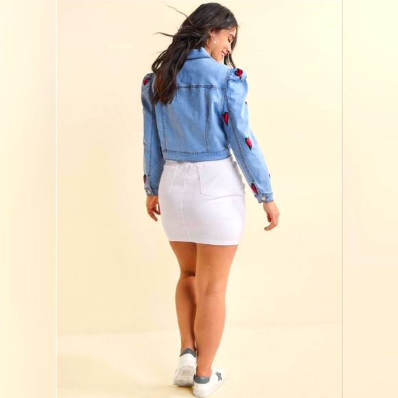 NWT Plus Size Heart Cropped Jeans Jacket 1XL - Picture 4 of 4